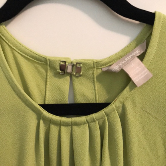 Banana Republic sleeveless tank. - Picture 2 of 4